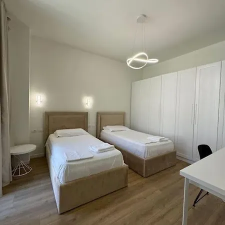 Villa Starlight Palasë